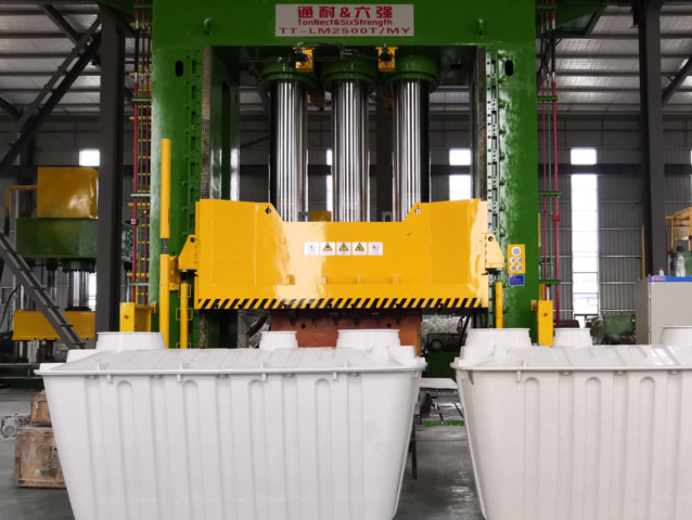 什么是玻璃鋼SMC模壓工藝？